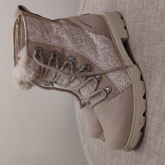 Sorel Lennox Lace Cozy Bootie - Picture 4 of 10